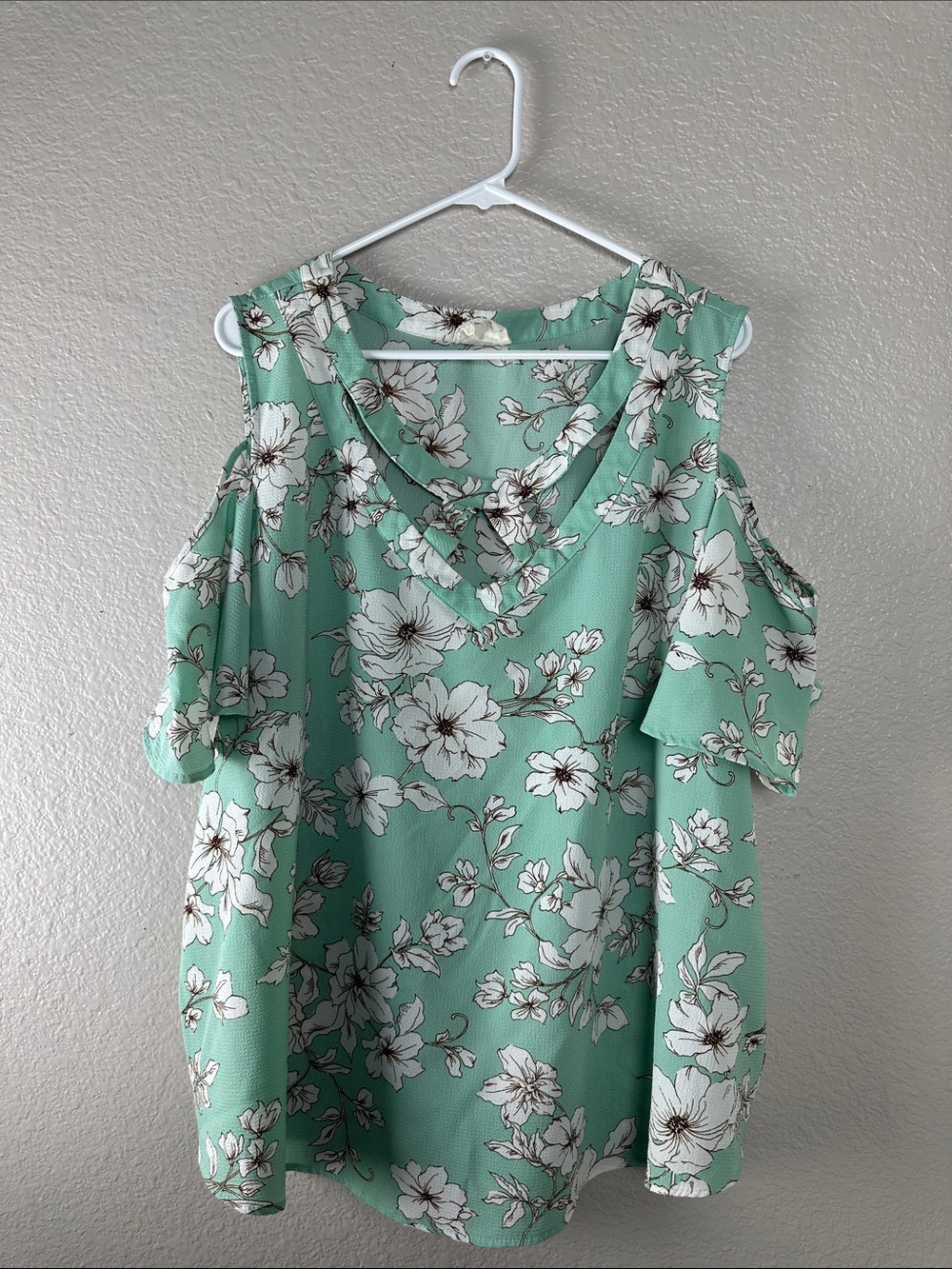 Flower & Feather Seafoam Green Floral Blouse Size 3XL